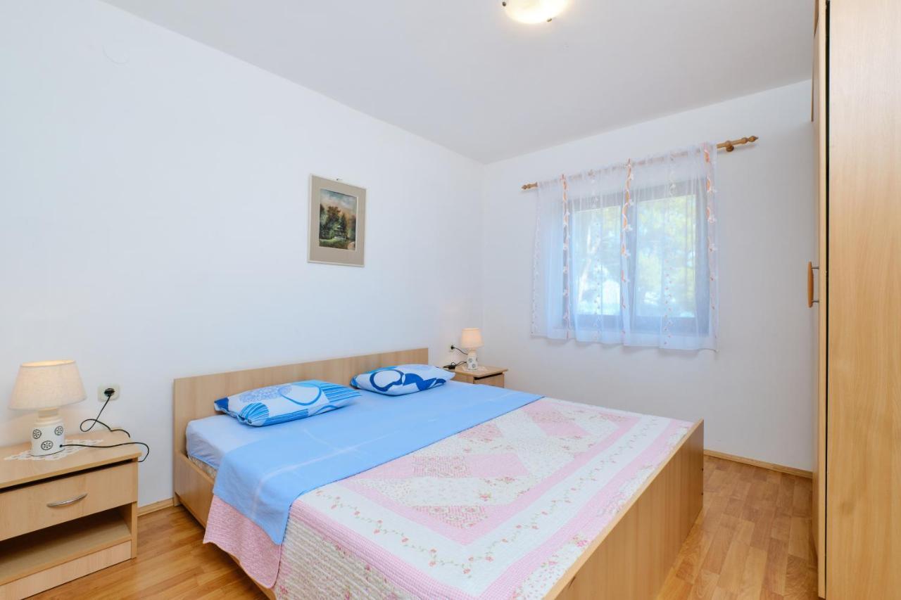 Apartment Apartments With A Parking Space Cunski, Losinj - 7867