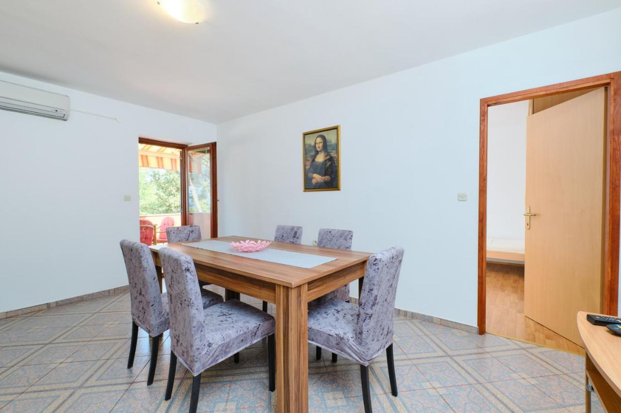 Apartments With A Parking Space Cunski, Losinj - 7867 Apartment