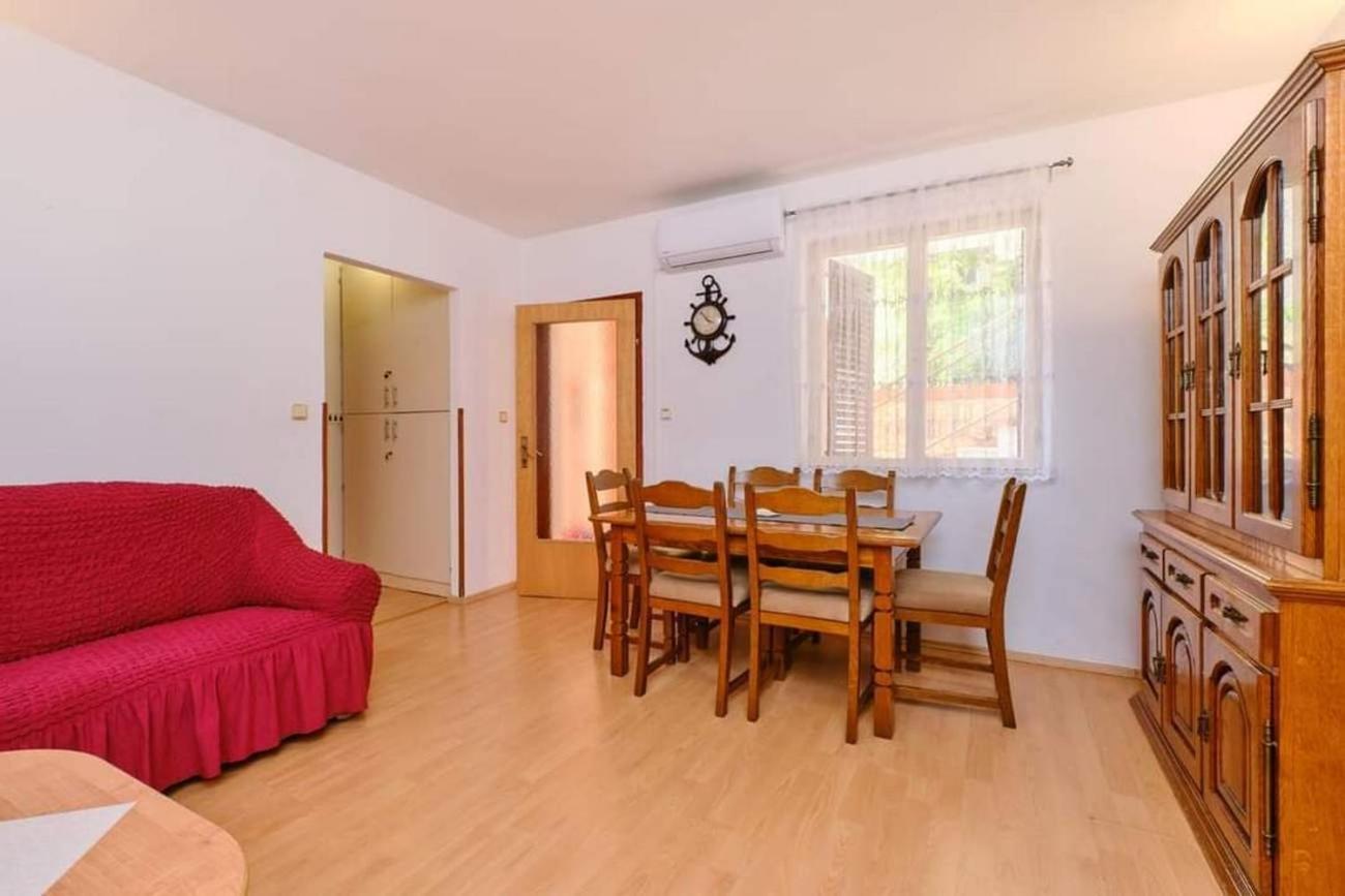 Apartments With A Parking Space Cunski, Losinj - 7867