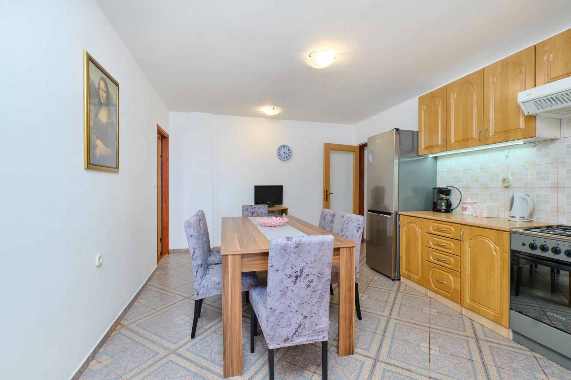 Apartment Apartments With A Parking Space Cunski, Losinj - 7867 Cunski