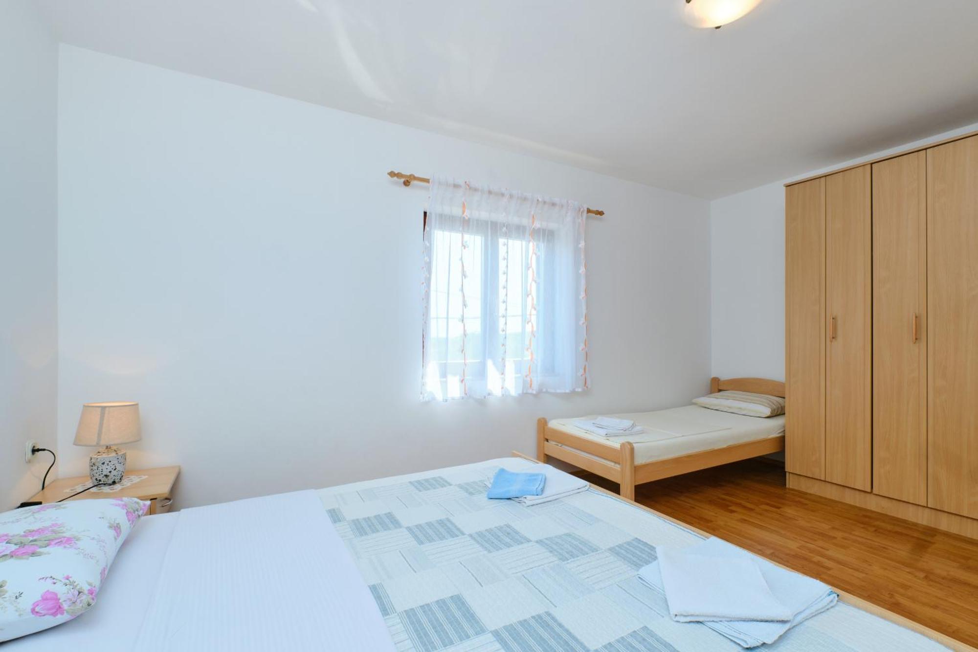Apartment Apartments With A Parking Space Cunski, Losinj - 7867